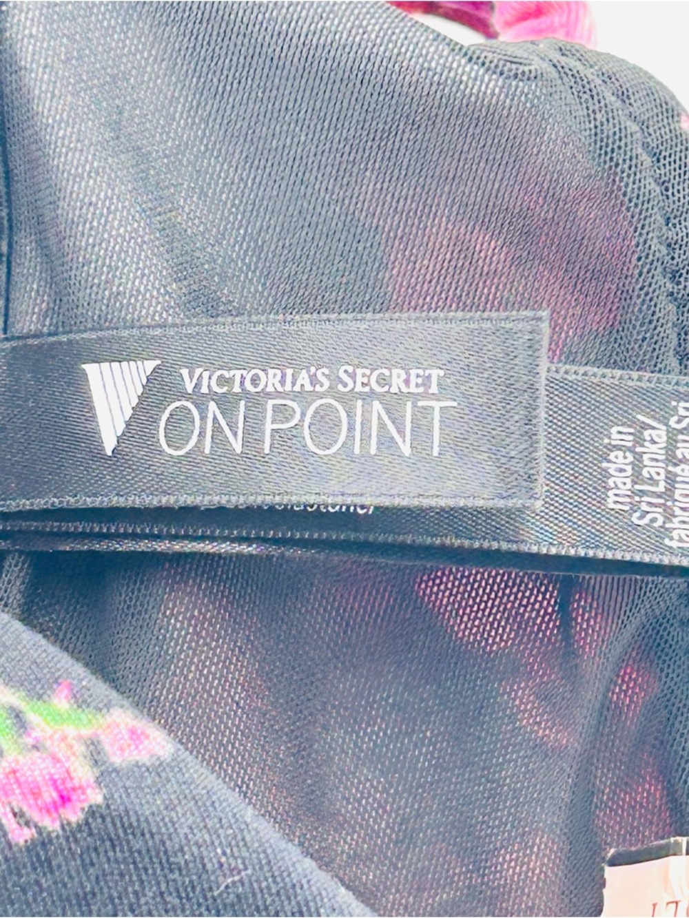 Victoria's Secret Sports Bra On Point medium impact sports bra New women size M - Picture 6 of 7